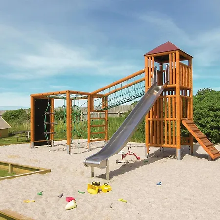 6 Holiday home