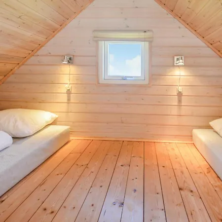 6 * Thyborøn